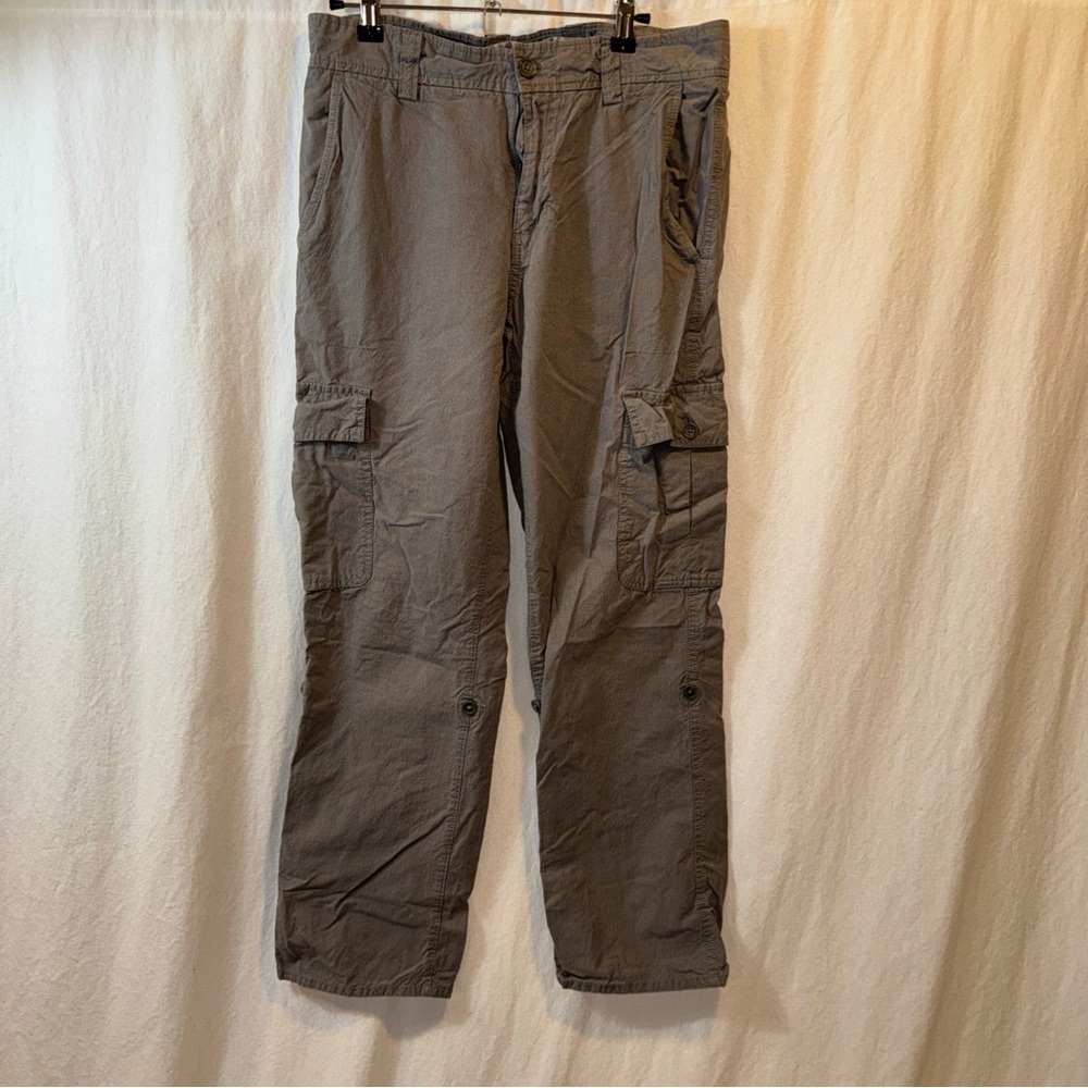 Gently Used Men’s Calvin Klein Plaid Gray Convertible Cargo Pants Size 30x30